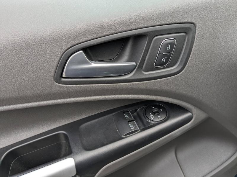 FORD Transit Connect VUL d’occasion à vendre à BRIGNOLES chez VAGNEUR (Photo 9)