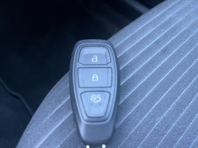 FORD Kuga d’occasion à vendre à BRIGNOLES chez VAGNEUR (Photo 19)