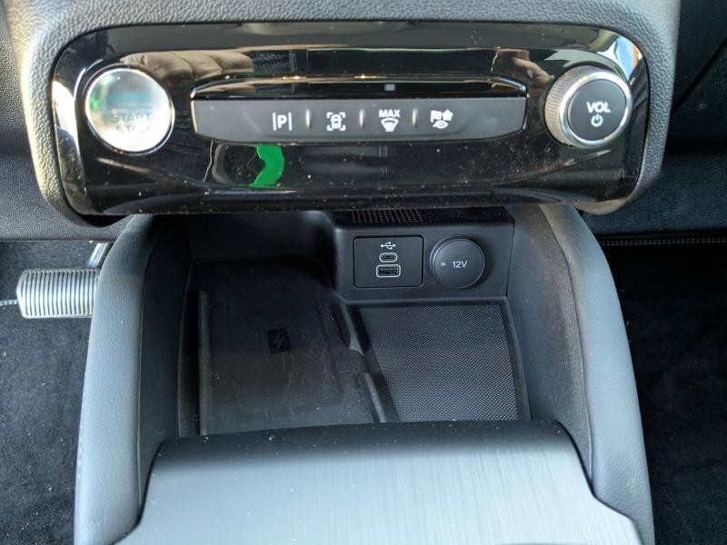 FORD Kuga d’occasion à vendre à BRIGNOLES chez VAGNEUR (Photo 13)