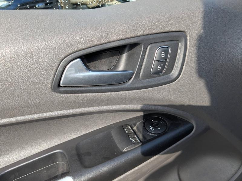 FORD Transit Connect VUL d’occasion à vendre à BRIGNOLES chez VAGNEUR (Photo 9)